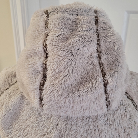 KÜHL 'FLIGHT' TM Vest. Size: S - Picture 4 of 16